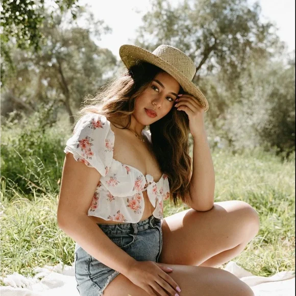 Floral crop top - Picture 1 of 5